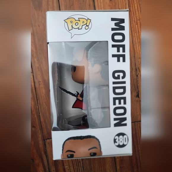 Funko Pop! Star Wars: The Mandalorian - Moff Gideon #380 vinyl bobblehead figure - Picture 3 of 6